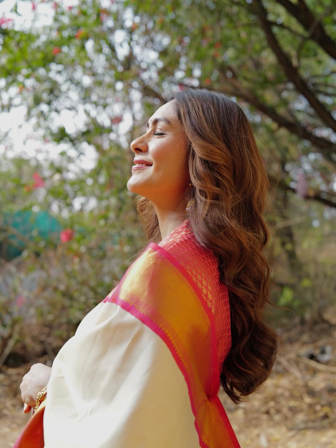 MRUNAL's Flawless Aura