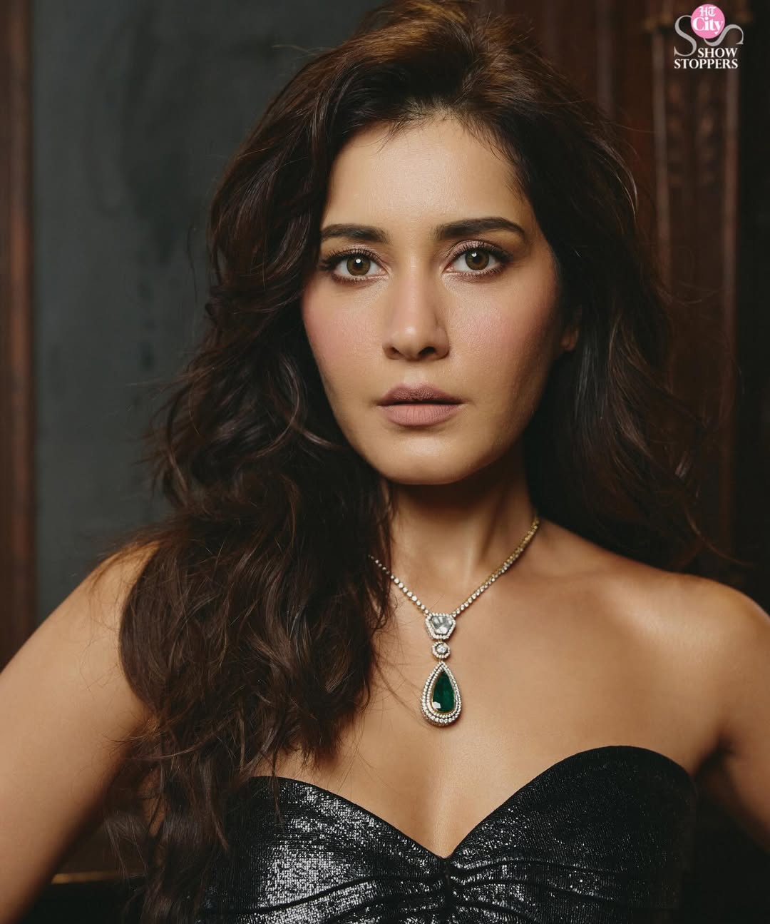 Raashii Khanna Royal Vibes