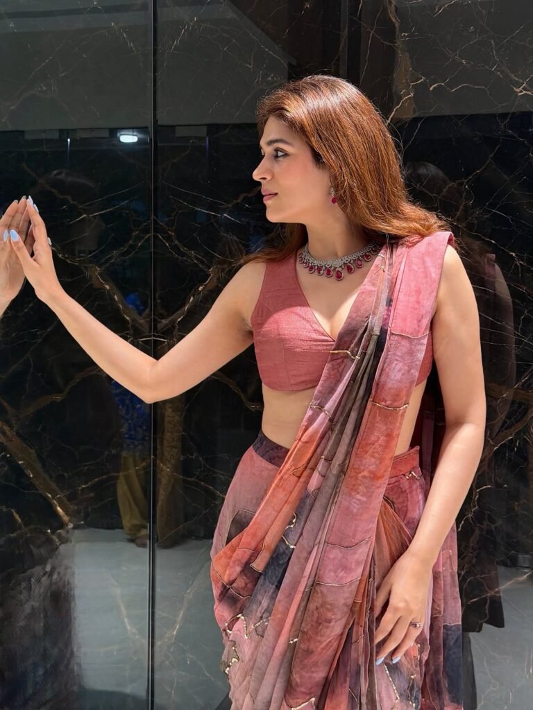Shraddha das in saree outfit