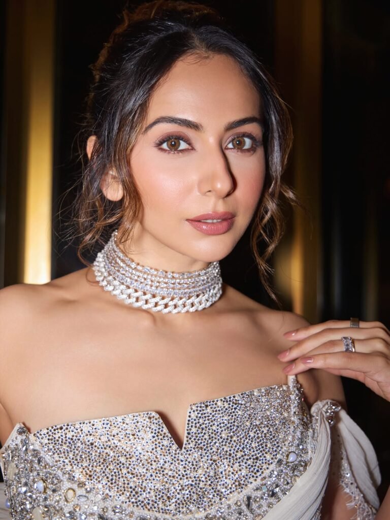 Rakul stunning madness