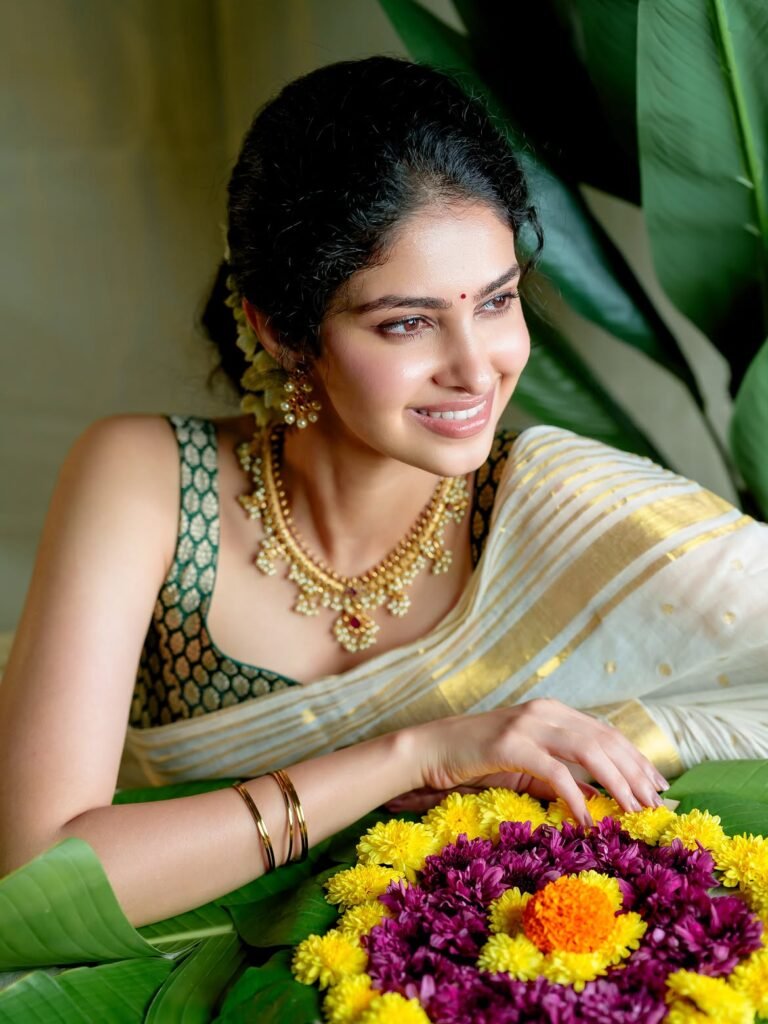 Manasa varanasi snapped in onam look.